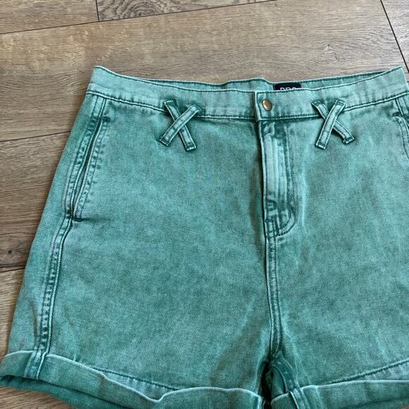 BDG Urban Outfitters Green Acid Wash Shorts Rolled Hem 26 100% Cotton - Picture 3 of 8